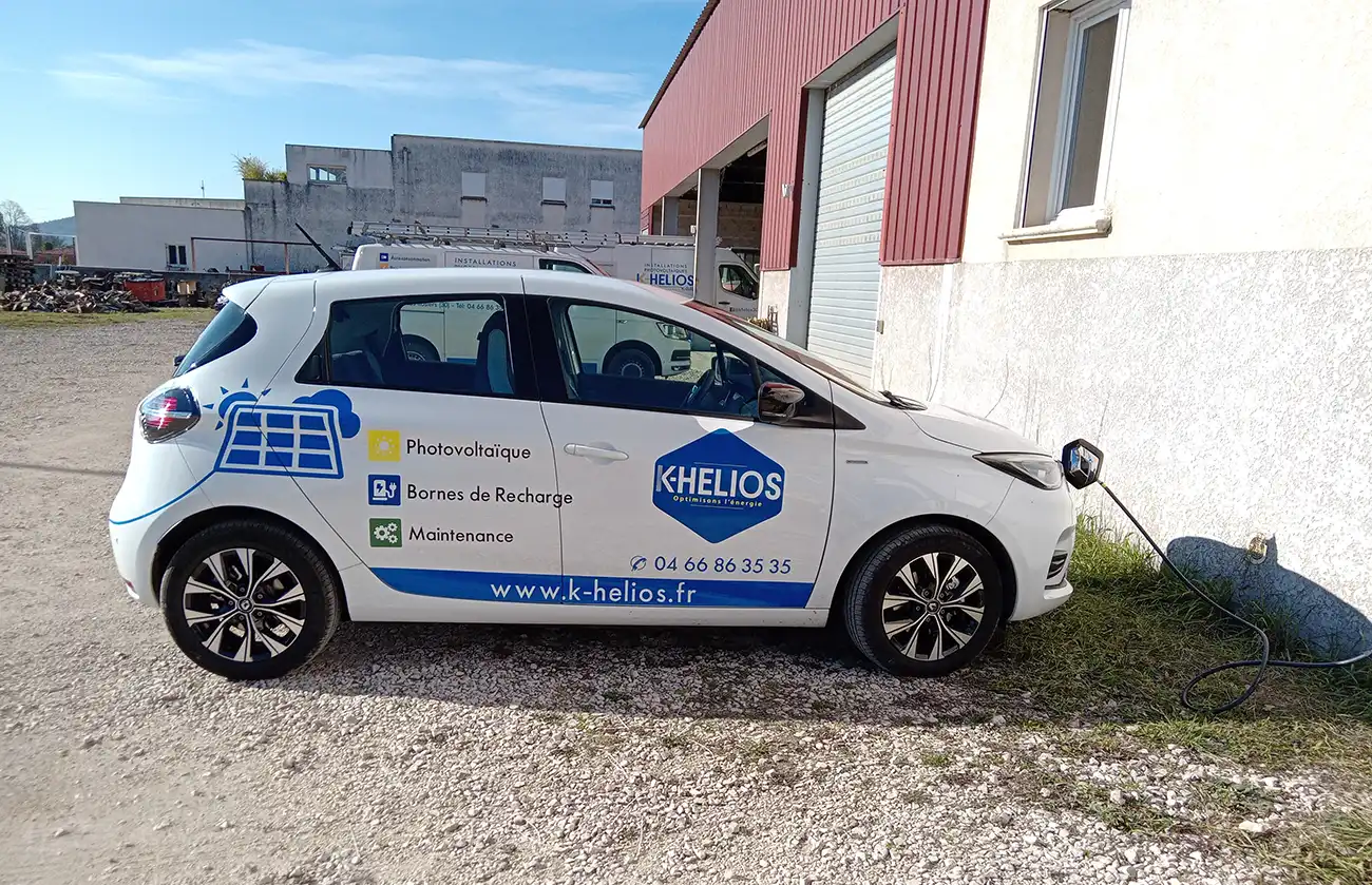 K-HELIOS est équipé d'un flotte de véhicules électriques composée de 7 véhicules électriques en 2024